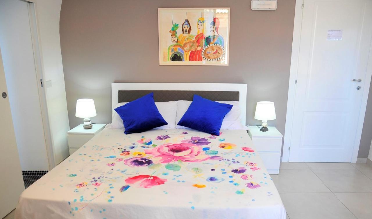 Benedettini - Exclusive Apartments & Monastery View Катания Екстериор снимка